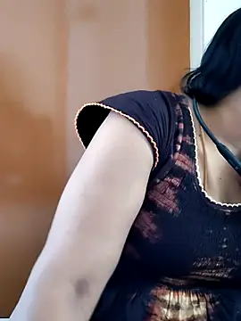 Snapshot of tamilammu1431 chatting on 25, 6, 2026 tamilammu1431 online show from 25, 6, 2026