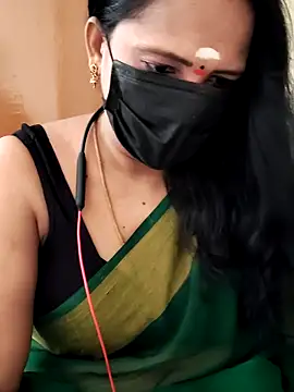 Snapshot of tamilammu1431 chatting on 31, 5, 2026 tamilammu1431 online show from 31, 5, 2026