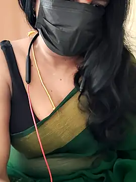 Snapshot of tamilammu1431 chatting on 21, 7, 2026 tamilammu1431 online show from 21, 7, 2026