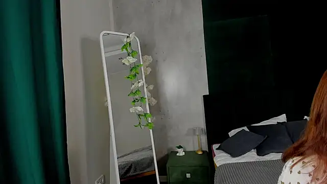 Nika Jonson online show from 1, 11, 2025