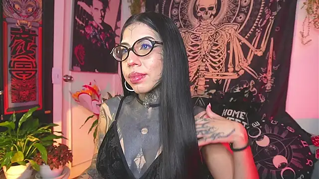 Snapshot of Dalia_Vorhees chatting on 10, 6, 2026 Dalia Vorhees online show from 10, 6, 2026