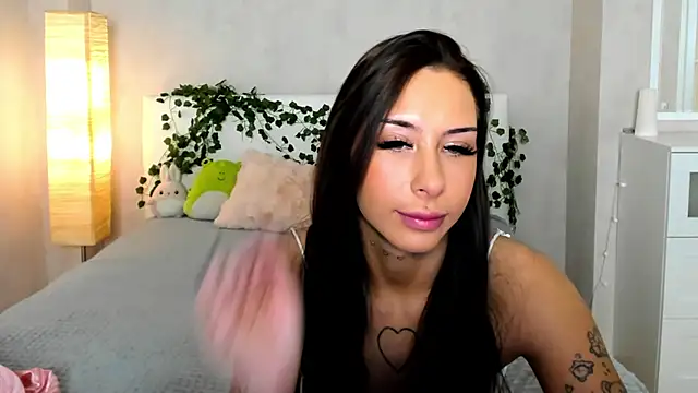 Snapshot of loly_pop18 chatting on 24, 10, 2025 loly pop18 online show from 24, 10, 2025