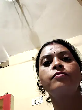 Snapshot of Pyaar_Ki_Pooja chatting on 25, 10, 2025 Pyaar Ki Pooja online show from 25, 10, 2025