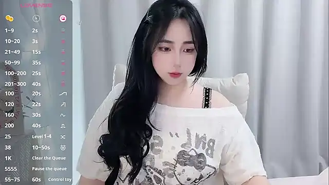 Love-hanzaizai718 online show from 13, 4, 2026