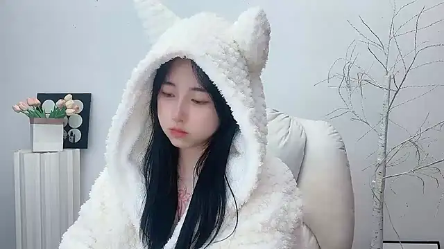 Love-hanzaizai718 online show from 27, 11, 2025