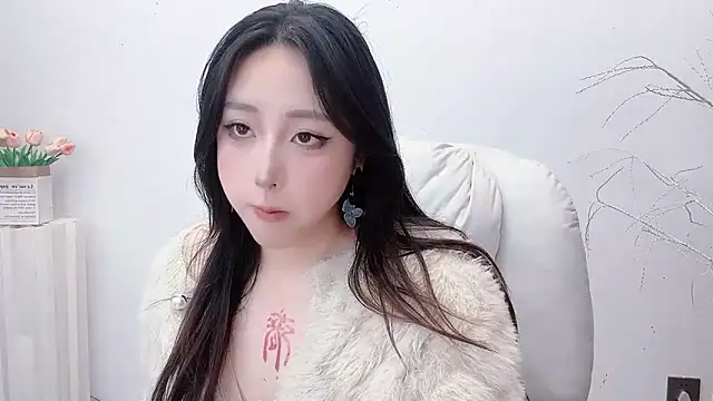 Love-hanzaizai718 online show from 3, 11, 2025