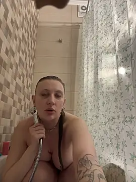 Snapshot of sirena_x_baby chatting on 25, 10, 2025 sirena x baby online show from 25, 10, 2025