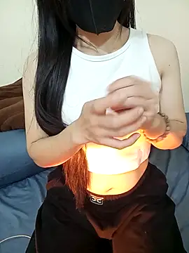 Cherry Le02 online show from 17, 12, 2025