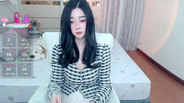 Xiaodie-baby online show from 23, 11, 2025