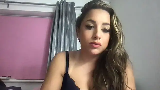 LyraLure online show from 15, 12, 2025