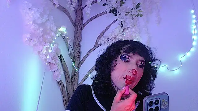 Sakura  Love  online show from 25, 10, 2025