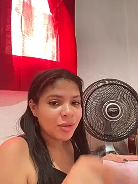 Snapshot of safadynhaaaaaaaa chatting on 23, 10, 2025 safadynhaaaaaaaa online show from 23, 10, 2025