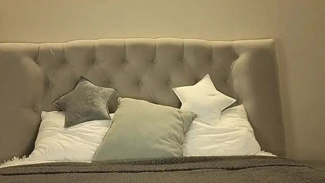 Oliver star boy  online show from 10, 2, 2026