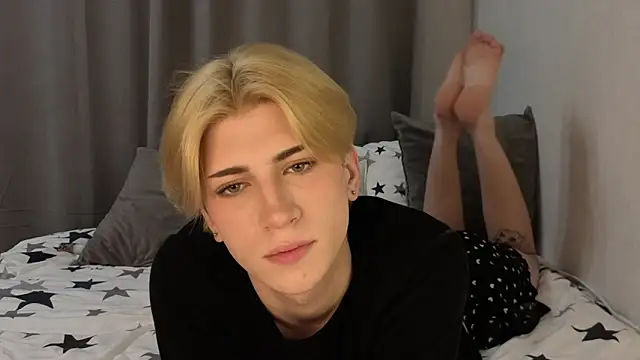 Snapshot of Oliver_star_boy_ chatting on 3, 5, 2026 Oliver star boy online show from 3, 5, 2026
