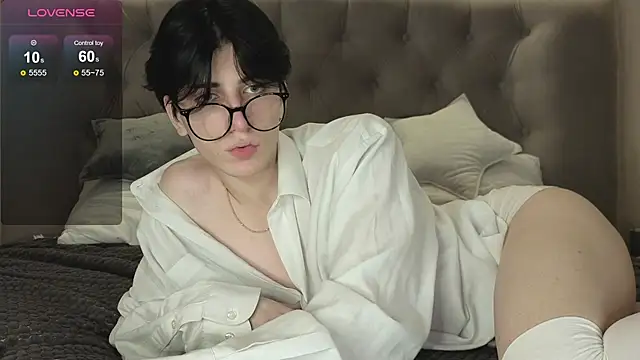 Oliver star boy  online show from 17, 2, 2026