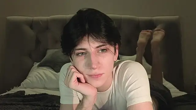 Oliver star boy  online show from 11, 2, 2026