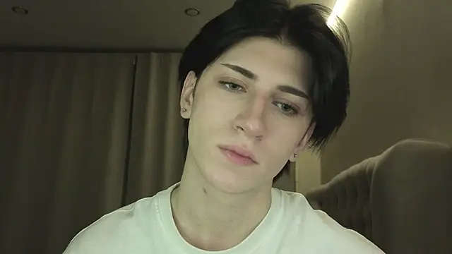 Oliver star boy  online show from 18, 3, 2026