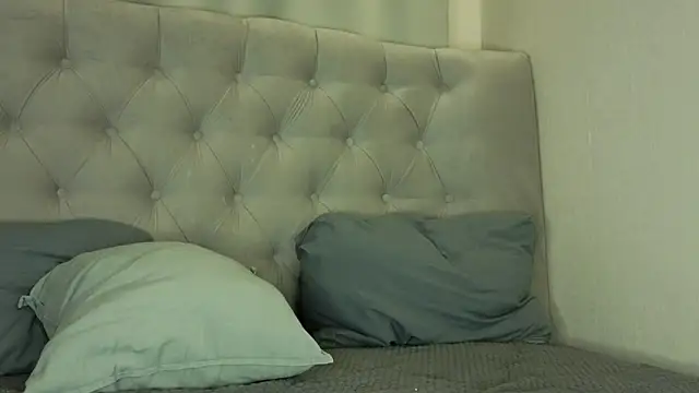 Oliver star boy  online show from 23, 4, 2026