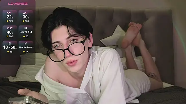 Oliver star boy  online show from 20, 2, 2026