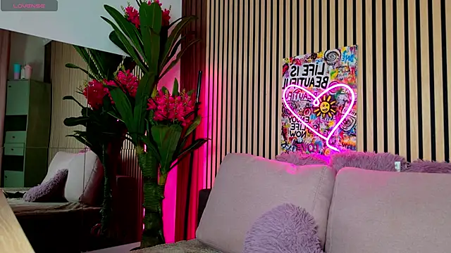 MirunaHaze online show from 14, 4, 2026