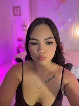 amber white15 online show from 14, 7, 2026