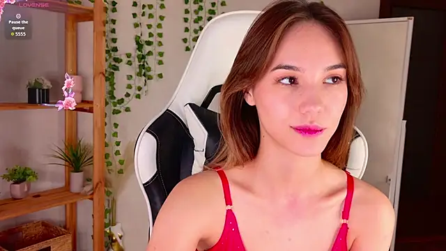 LilCatalia online show from 26, 6, 2026
