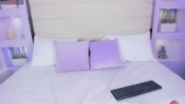 AmyColman  online show from 7, 2, 2026