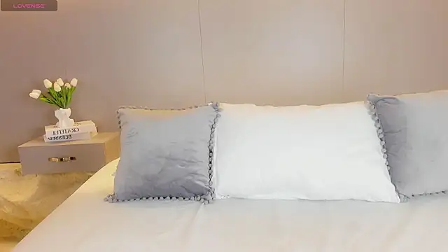 AmyColman  online show from 24, 2, 2026