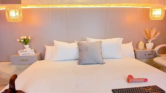 AmyColman  online show from 6, 3, 2026