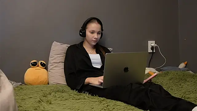 Softixq online show from 30, 11, 2025