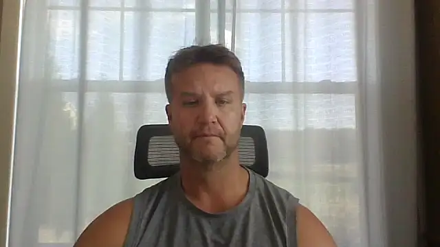 Snapshot of 45andfit1 chatting on 23, 10, 2025 45andfit1 online show from 23, 10, 2025