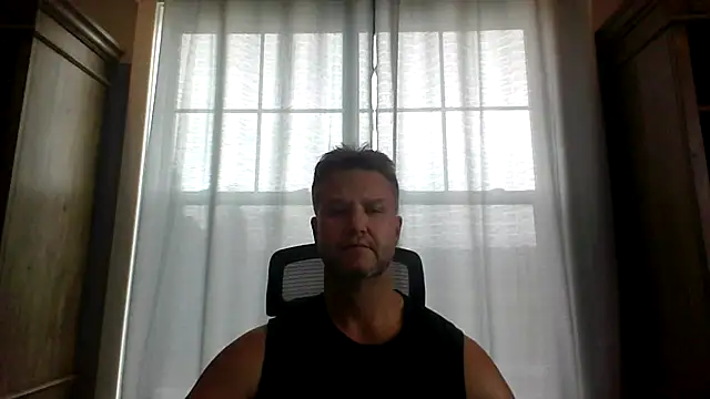 Snapshot of 45andfit1 chatting on 30, 10, 2025 45andfit1 online show from 30, 10, 2025