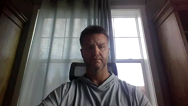 Snapshot of 45andfit1 chatting on 27, 10, 2025 45andfit1 online show from 27, 10, 2025