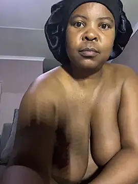 Snapshot of SweetCandy84 chatting on 5, 11, 2025 SweetCandy84 online show from 5, 11, 2025