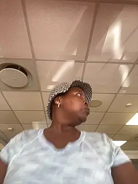 SweetCandy84 online show from 18, 2, 2026