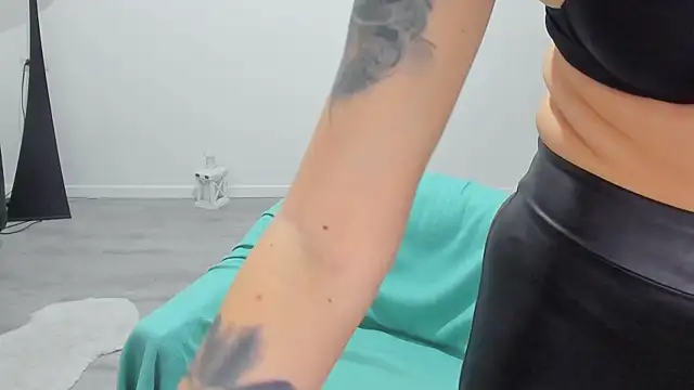 Arya Anna online show from 25, 10, 2025