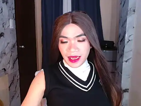 AlexaCollins0 online show from 4, 5, 2026