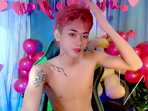 AsianCuteGuy21 online show from 13, 2, 2026