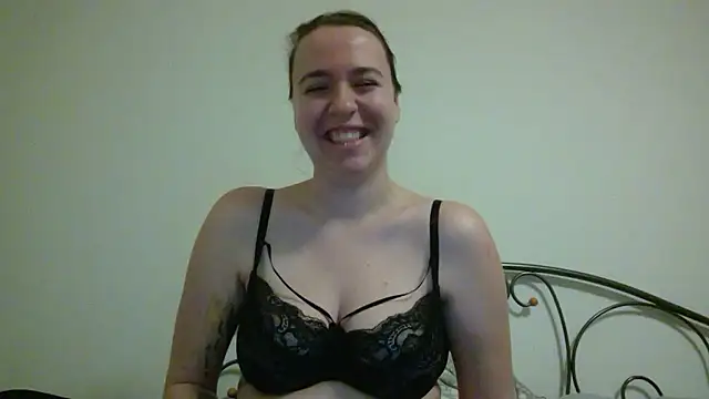 Latexaddictx  online show from 8, 1, 2026