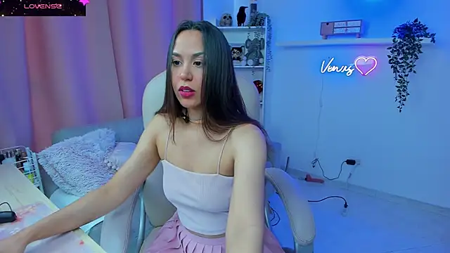 VenusIsLove  online show from 26, 9, 2025