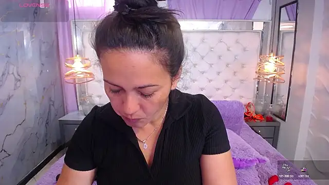 Melissa-roberts online show from 8, 11, 2025