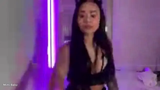 Snapshot of mimibabyxxx chatting on 24, 10, 2025 mimibabyxxx online show from 24, 10, 2025