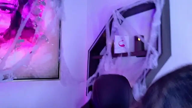 Snapshot of loana_vegas chatting on 30, 10, 2025 loana vegas online show from 30, 10, 2025