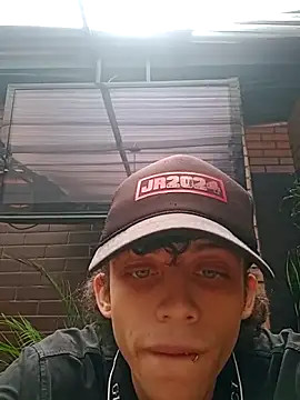 Snapshot of Khalid16_ chatting on 11, 11, 2025 Khalid16 online show from 11, 11, 2025