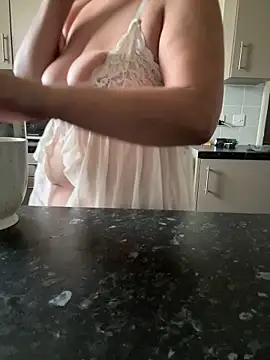 BubblesLovexox online show from 27, 11, 2025