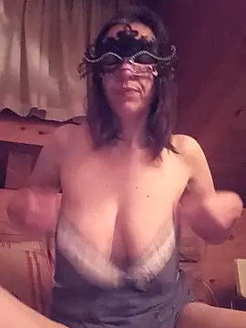 Snapshot of MissMonella85 chatting on 2, 12, 2025 MissMonella85 online show from 2, 12, 2025