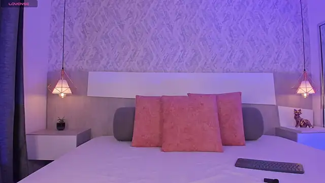 Vittoria  rossi online show from 15, 4, 2026