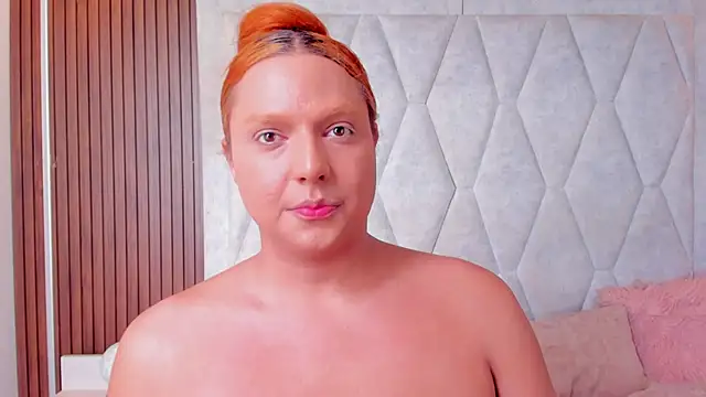 IrinaaVega online show from 5, 4, 2026