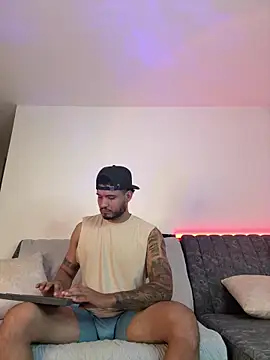 Snapshot of AUSTINN_TORRES chatting on 10, 3, 2026 AUSTINN TORRES online show from 10, 3, 2026