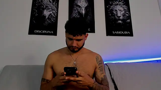 Snapshot of AUSTINN_TORRES chatting on 16, 7, 2026 AUSTINN TORRES online show from 16, 7, 2026